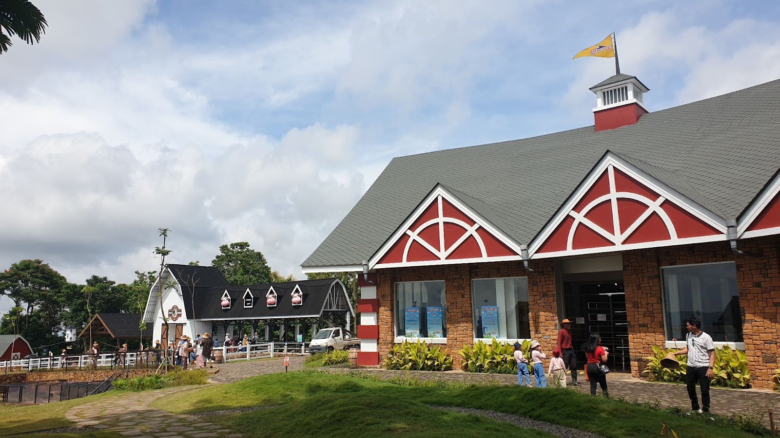Gallery Dairyland 2