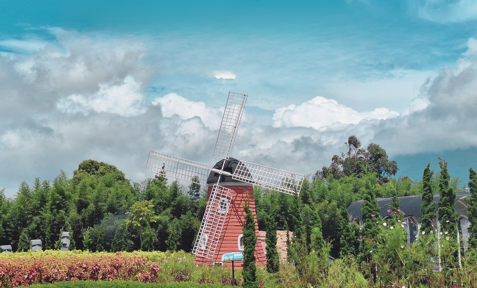 Wisata Lembang Bandung Ala Eropa? Minimania Lembang Jawabannya!